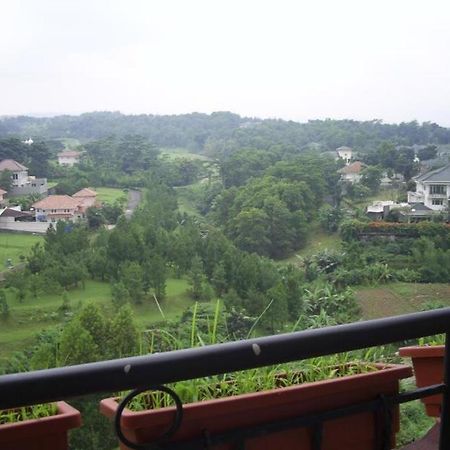 Green Wattana Hotel Sentul Bogor Exterior photo